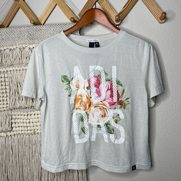 Adidas Floral Graphic Cropped Tee Medium - Picture 1 of 6